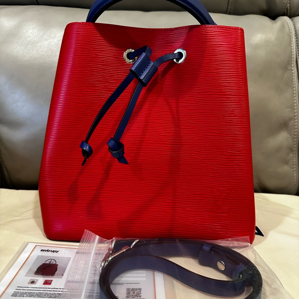 Louis Vuitton Noe Noe Epi Leather Bag MM
